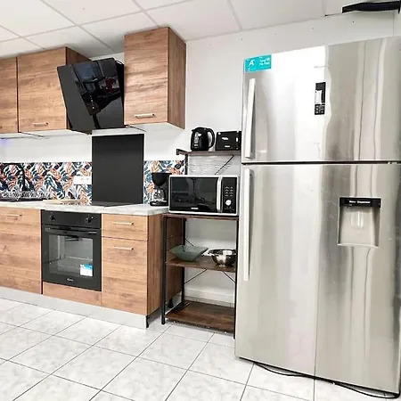 Appartamento Le Grand Penon ~ Spacieux à 6 Min Du Parc Saint-Georges-les-Baillargeaux