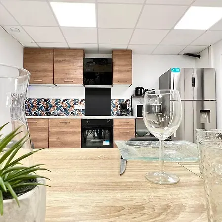 Le Grand Penon ~ Spacieux à 6 Min Du Parc