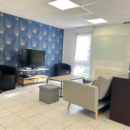 Le Grand Penon ~ Spacieux à 6 Min Du Parc * Saint-Georges-les-Baillargeaux