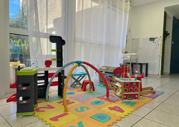 Apartment Le Grand Penon ~ Spacieux A 6 Min Du Parc Saint-Georges-les-Baillargeaux